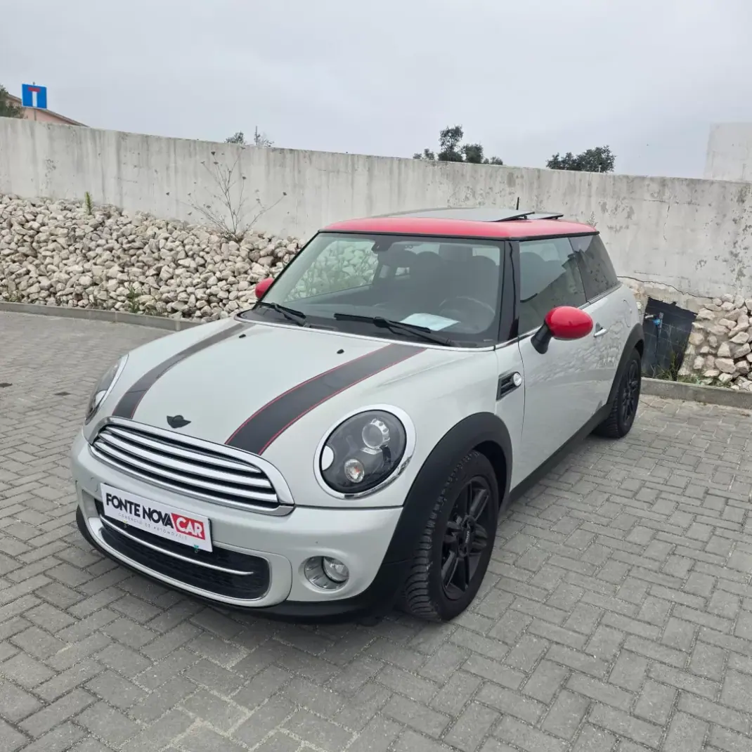 MINI 3 Portas 2011 - 11850 EUR, 158400 km - AUTO.MOTO.pt - 158400km - foto 1 de 24