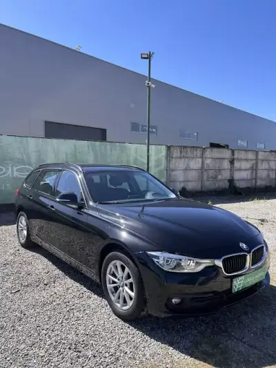 BMW 316 2018 - 16000 EUR, 236000 km - AUTO.MOTO.pt - 236000km - foto 3 de 15