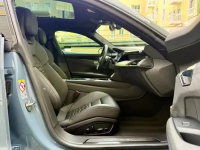 Audi e-tron GT 2022 - 57790 EUR, 82950 km - AUTO.MOTO.pt - 82950km - foto 7 de 55