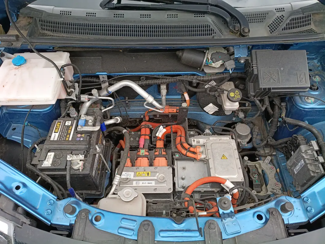Dacia Spring 2023 - 12900 EUR, 38902 km - 38902km - foto 6 de 10