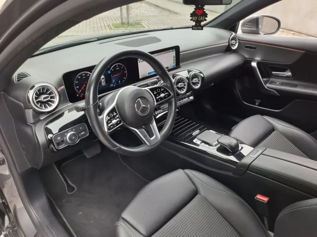 Mercedes-Benz A 180 2019 - 21500 EUR, 119000 km - 119000km - foto 8 de 13