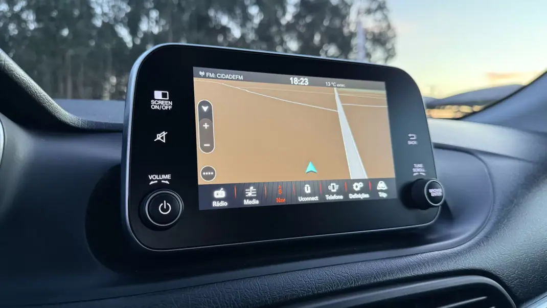 Fiat Tipo Station Wagon 2019 - 12900 EUR, 137000 km - AUTO.MOTO.pt - 137000km - foto 40 de 43