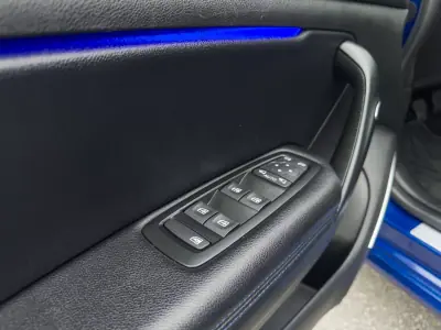 Renault Mégane 2018 - 15990 EUR, 117000 km - AUTO.MOTO.pt - 117000km - foto 17 de 48