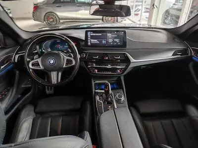 BMW 530e 2022 - 35650 EUR, 99990 km - AUTO.MOTO.pt - 99990km - foto 36 de 37
