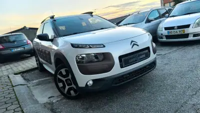 Citroën C4 Cactus 2014 - 11800 EUR, 141000 km - AUTO.MOTO.pt - 141000km - foto 12 de 18
