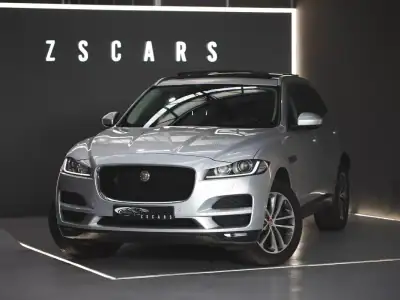 Jaguar F-Pace 2017 - 23990 EUR, 91000 km - AUTO.MOTO.pt - 91000km - foto 4 de 21