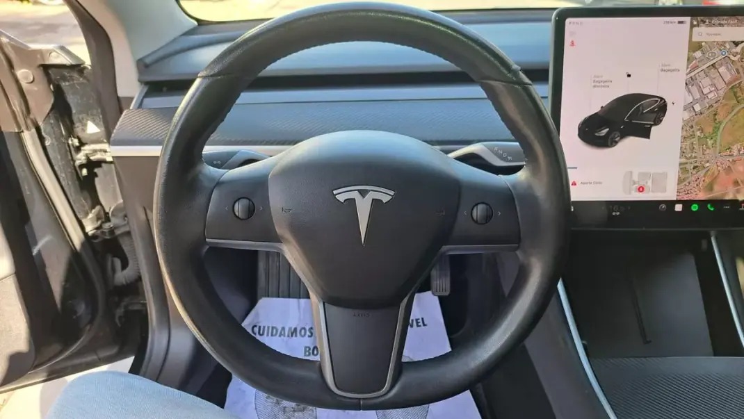 Tesla Model 3 2019 - 22500 EUR, 113000 km - 113000km - foto 41 de 53