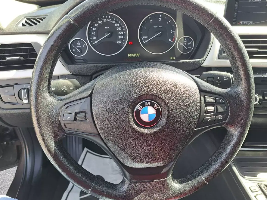 BMW 316 2014 - 12500 EUR, 242064 km - AUTO.MOTO.pt - 242064km - foto 29 de 48