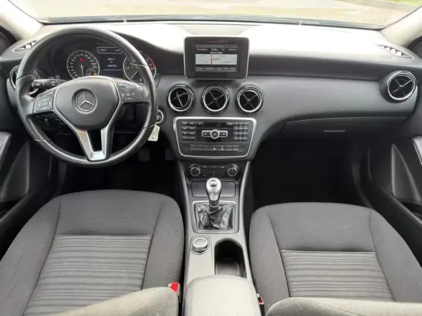 Mercedes-Benz A 160 2015 - 12900 EUR, 160650 km - AUTO.MOTO.pt - 160650km - foto 8 de 25