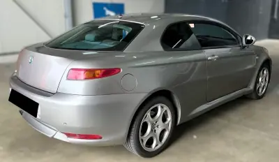 Alfa Romeo GT 2010 - 9990 EUR, 220177 km - AUTO.MOTO.pt - 220177km - foto 2 de 7