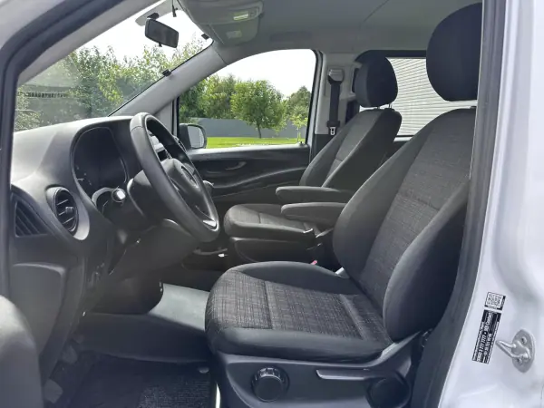 Mercedes-Benz Vito Tourer 2018 - 24900 EUR, 175000 km - AUTO.MOTO.pt - 175000km - foto 41 de 49
