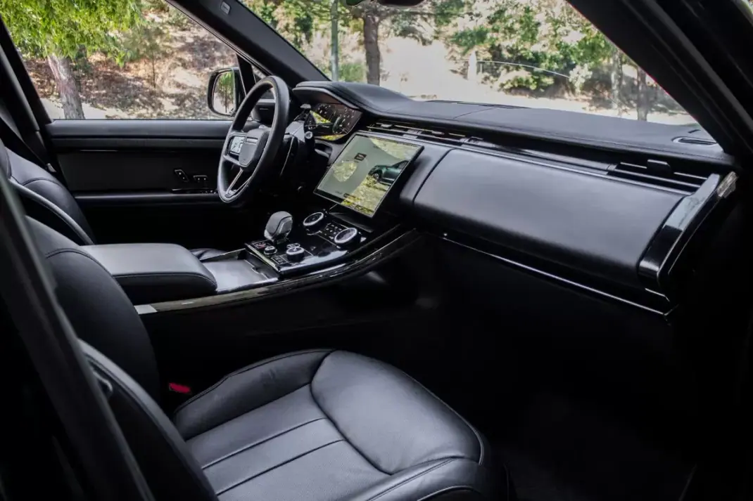 Land Rover Range Rover Sport 2023 - 83990 EUR, 131215 km - AUTO.MOTO.pt - 131215km - foto 24 de 46