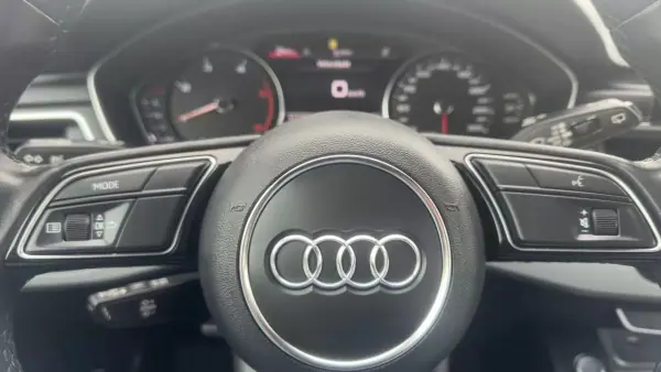 Audi A4 Avant 2022 - 25490 EUR, 122000 km - AUTO.MOTO.pt - 122000km - foto 10 de 27
