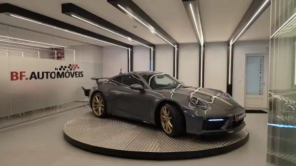 Porsche 992 2021 - 159500 EUR, 69488 km - AUTO.MOTO.pt - 69488km - foto 10 de 58