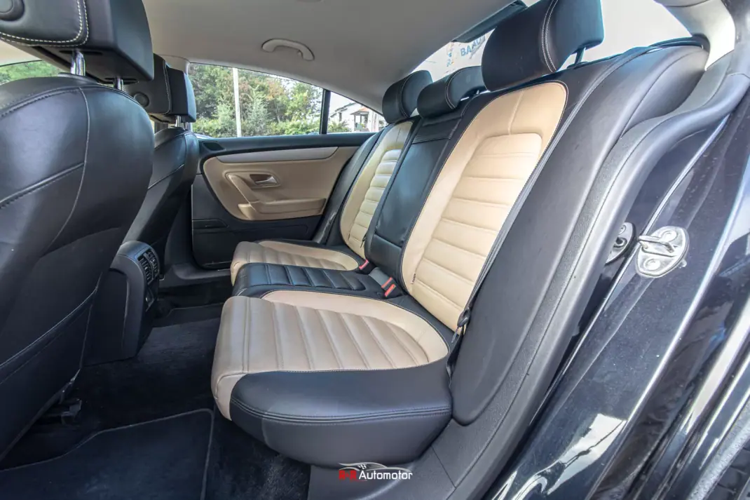Volkswagen Passat CC 2012 - 16700 EUR, 140000 km - 140000km - foto 16 de 36