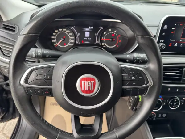 Fiat Tipo Station Wagon 2017 - 8990 EUR, 194000 km - AUTO.MOTO.pt - 194000km - foto 28 de 37