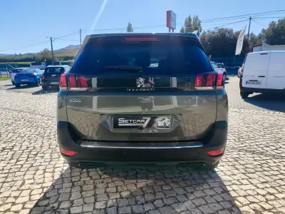 Peugeot 5008 2017 - 15490 EUR, 118000 km - 118000km - foto 6 de 23