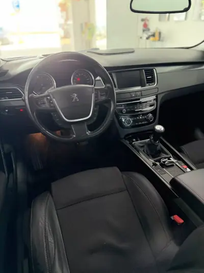 Peugeot 508 2015 - 9990 EUR, 240000 km - AUTO.MOTO.pt - 240000km - foto 7 de 15