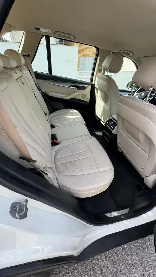 BMW X5 2016 - 21000 EUR, 230000 km - AUTO.MOTO.pt - 230000km - foto 4 de 23