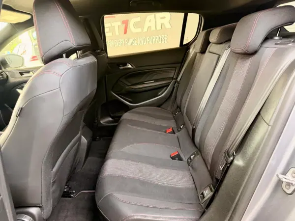 Peugeot 308 2017 - 13490 EUR, 166207 km - AUTO.MOTO.pt - 166207km - foto 9 de 21