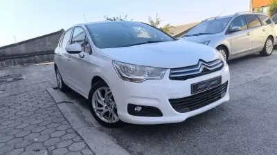 Citroën C4 2012 - 8900 EUR, 180000 km - AUTO.MOTO.pt - 180000km - foto 7 de 24