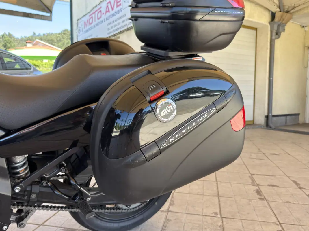 Suzuki DL 2007 - 3950 EUR, 61720 km - AUTO.MOTO.pt - 61720km - foto 11 de 28