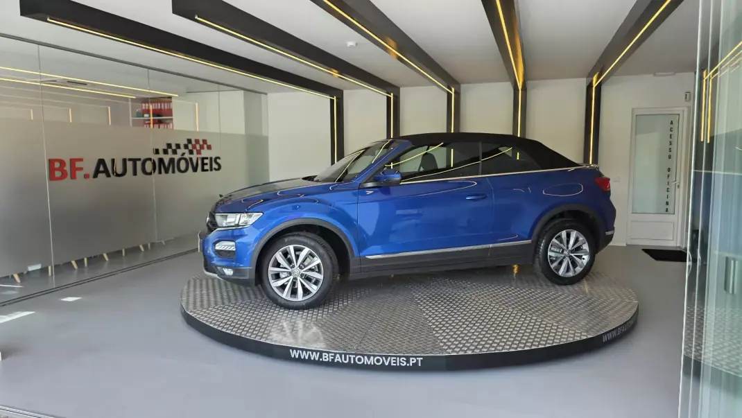 Volkswagen T-Roc Cabrio 2020 - 26900 EUR, 61926 km - AUTO.MOTO.pt - 61926km - foto 13 de 56