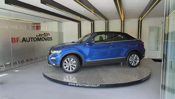 Volkswagen T-Roc Cabrio 2020 - 26900 EUR, 61926 km - AUTO.MOTO.pt - 61926km - foto 13 de 56