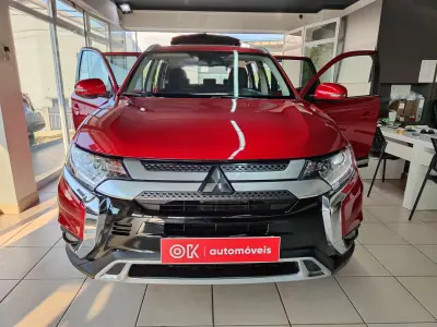 Mitsubishi Outlander 2021 - 18900 EUR, 141000 km - AUTO.MOTO.pt - 141000km - foto 23 de 37