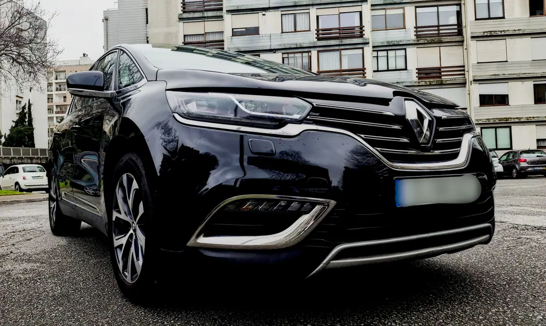 Renault Espace 2016 - 12500 EUR, 220000 km - AUTO.MOTO.pt - 220000km - foto 1 de 10