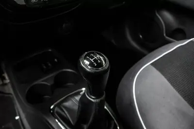 Mitsubishi Space Star 2018 - 8790 EUR, 75188 km - AUTO.MOTO.pt - 75188km - foto 16 de 32