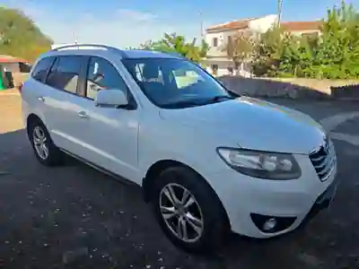 Hyundai Santa Fe 2010 - 9500 EUR, 269000 km - foto 2 de 12