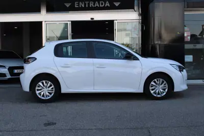 Peugeot 208 2022 - 13400 EUR, 45338 km - AUTO.MOTO.pt - 45338km - foto 5 de 17
