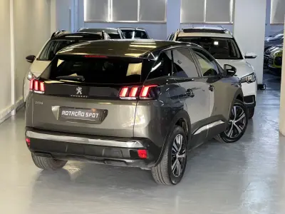 Peugeot 3008 2019 - 12990 EUR, 115000 km - AUTO.MOTO.pt - 115000km - foto 5 de 43