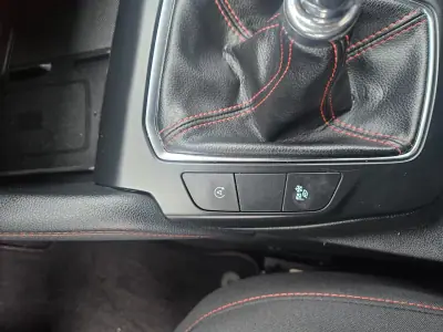 Ford Kuga 2022 - 18800 EUR, 129800 km - AUTO.MOTO.pt - 129800km - foto 47 de 49