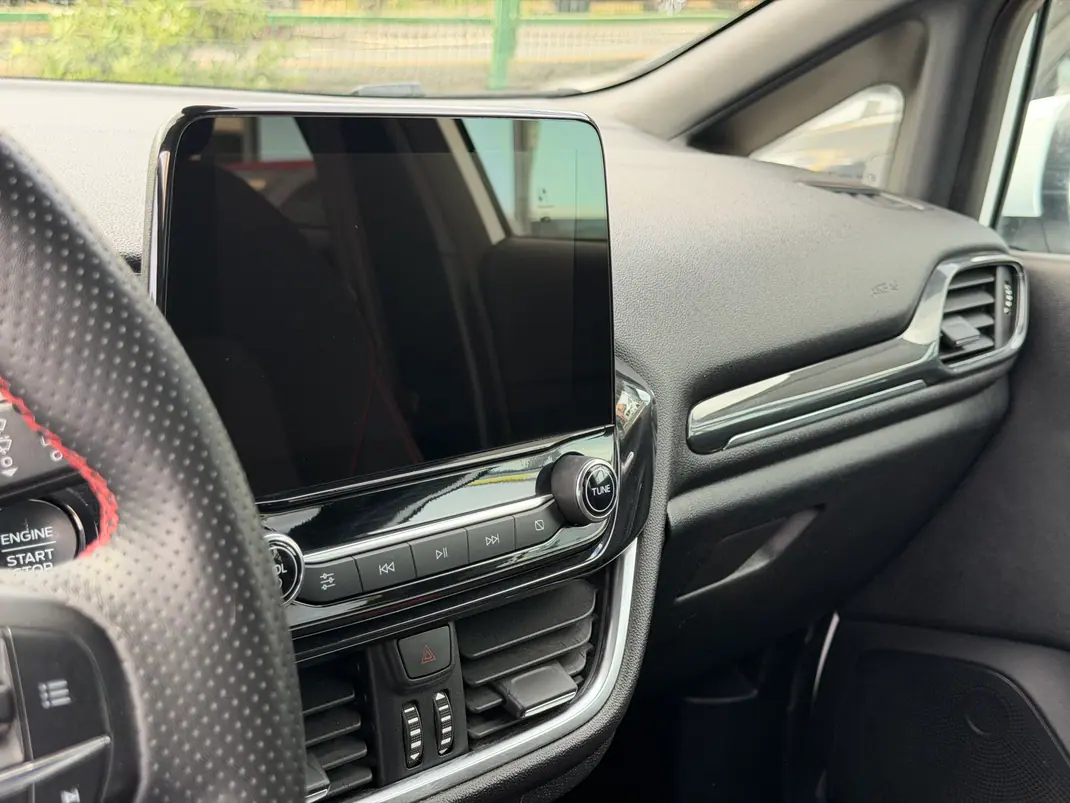 Ford Fiesta 2022 - 14590 EUR, 61000 km - AUTO.MOTO.pt - 61000km - foto 15 de 15