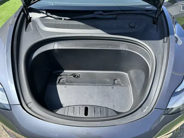 Tesla Model 3 2019 - 21900 EUR, 86000 km - AUTO.MOTO.pt - 86000km - foto 27 de 64