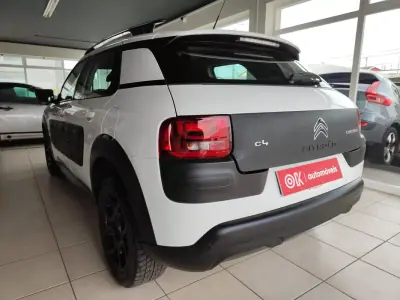 Citroën C4 Cactus 2018 - 9150 EUR, 106600 km - AUTO.MOTO.pt - 106600km - foto 7 de 37
