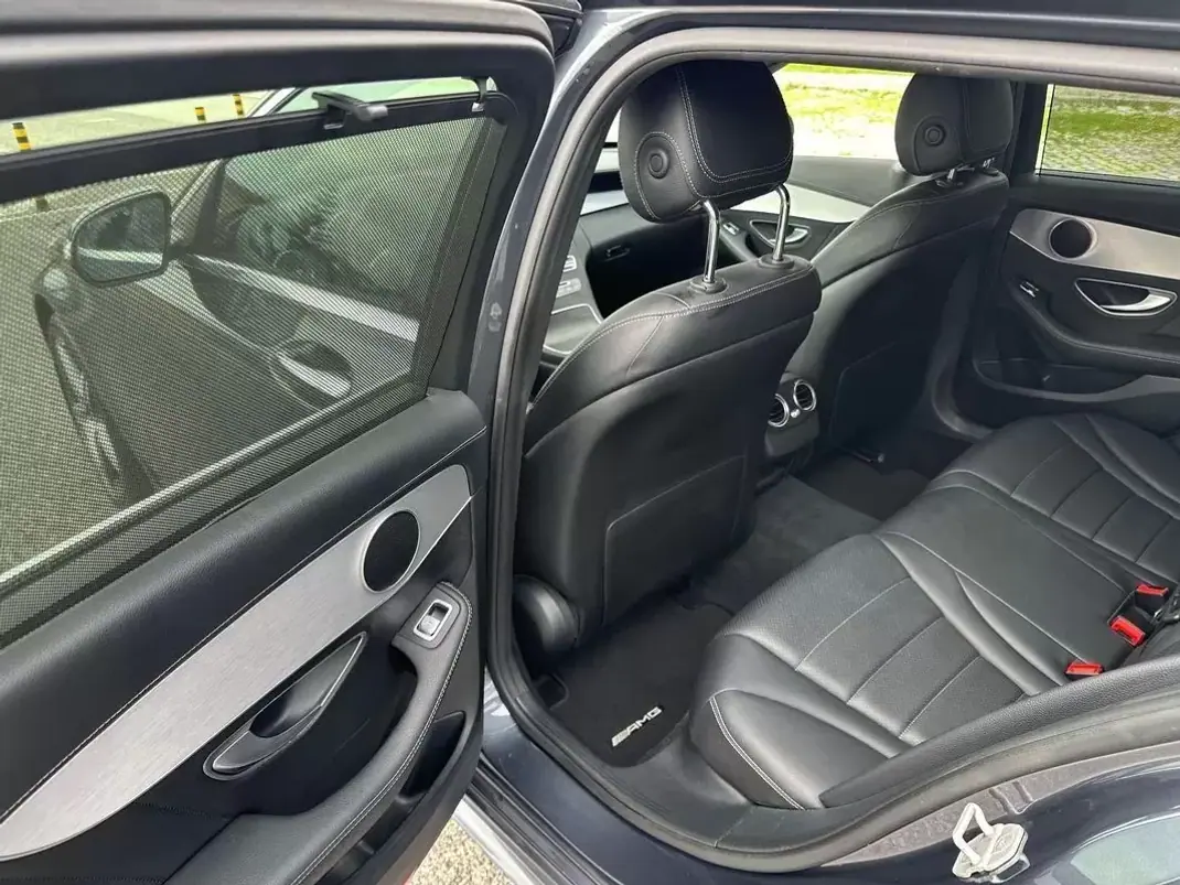 Mercedes-Benz C 250 2015 - 24450 EUR, 115000 km - AUTO.MOTO.pt - 115000km - foto 28 de 51