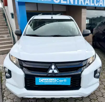 Mitsubishi L200 2022 - 30450 EUR, 82000 km - AUTO.MOTO.pt - 82000km - foto 4 de 30