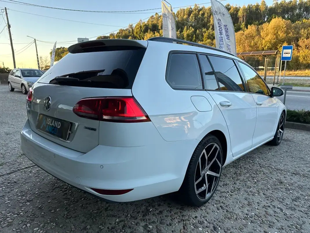 Volkswagen Golf Variant 2015 - 14000 EUR, 161500 km - AUTO.MOTO.pt - 161500km - foto 13 de 55