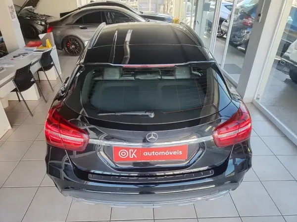 Mercedes-Benz GLA 200 2018 - 22750 EUR, 191200 km - AUTO.MOTO.pt - 191200km - foto 10 de 36