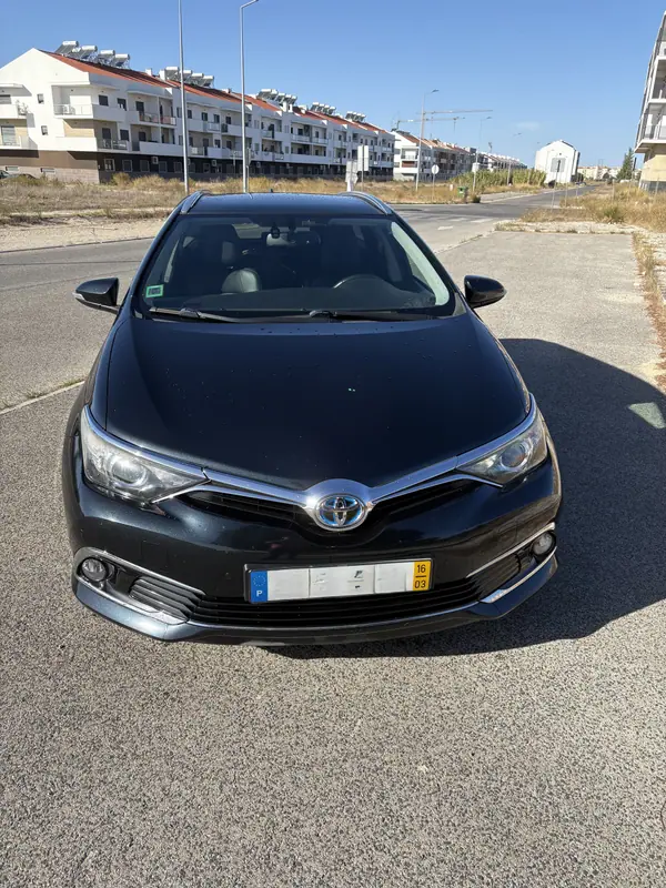 Toyota Auris Touring Sports 2016 — foto 2 de 14