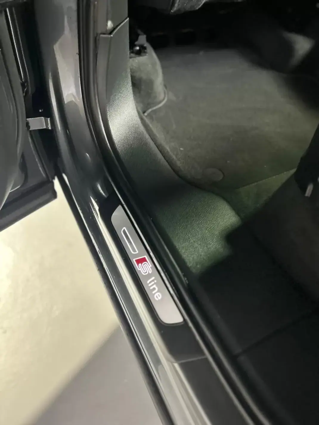 Audi Q7 2016 - 41000 EUR, 139000 km - AUTO.MOTO.pt - 139000km - foto 40 de 44