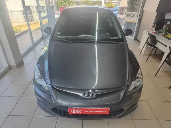 Hyundai i30 2011 - 7250 EUR, 112000 km - AUTO.MOTO.pt - 112000km - foto 31 de 35