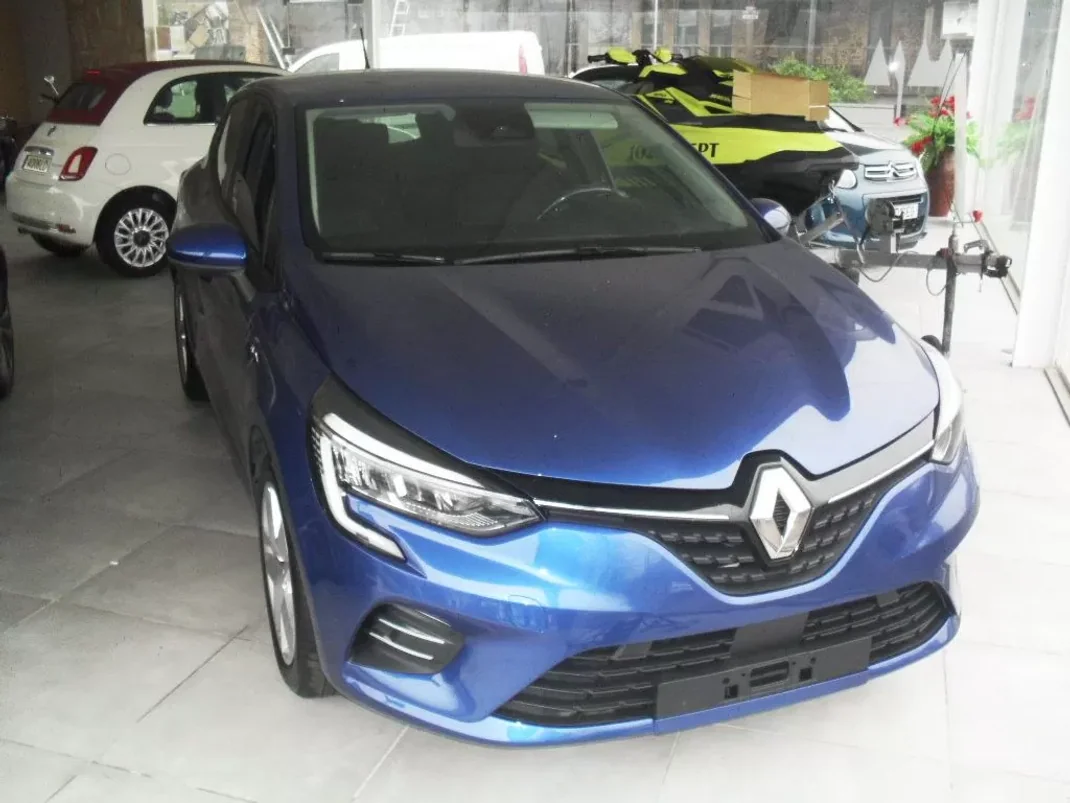 Renault Clio 2021 - 14950 EUR, 8700 km - 8700km - foto 2 de 10