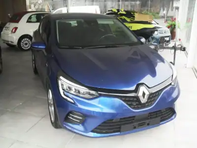 Renault Clio 2021 - 14950 EUR, 8700 km - AUTO.MOTO.pt - 8700km - foto 2 de 10