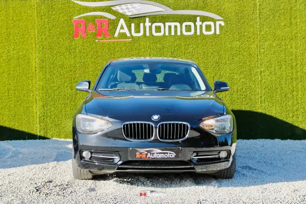 BMW 118 2012 - 12500 EUR, 216000 km - AUTO.MOTO.pt - 216000km - foto 4 de 24