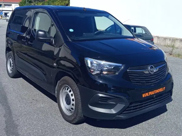 Opel Combo-e 50 kWh L1H1 Edition Plus 2023 Elétrico