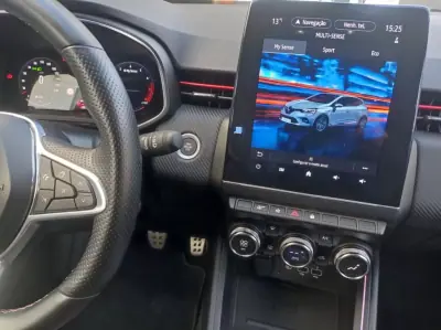 Renault Clio 2022 - 18890 EUR, 34670 km - AUTO.MOTO.pt - 34670km - foto 15 de 25